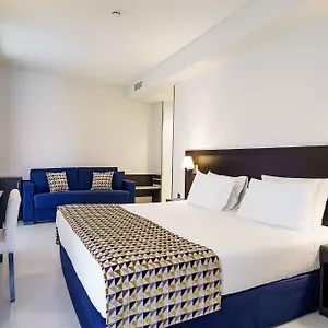 https://itaca-malaga.hotelsinnerja.org